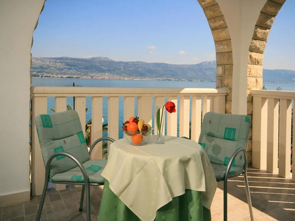 Hotel Vila Tina 3*, Arbanija Croatia